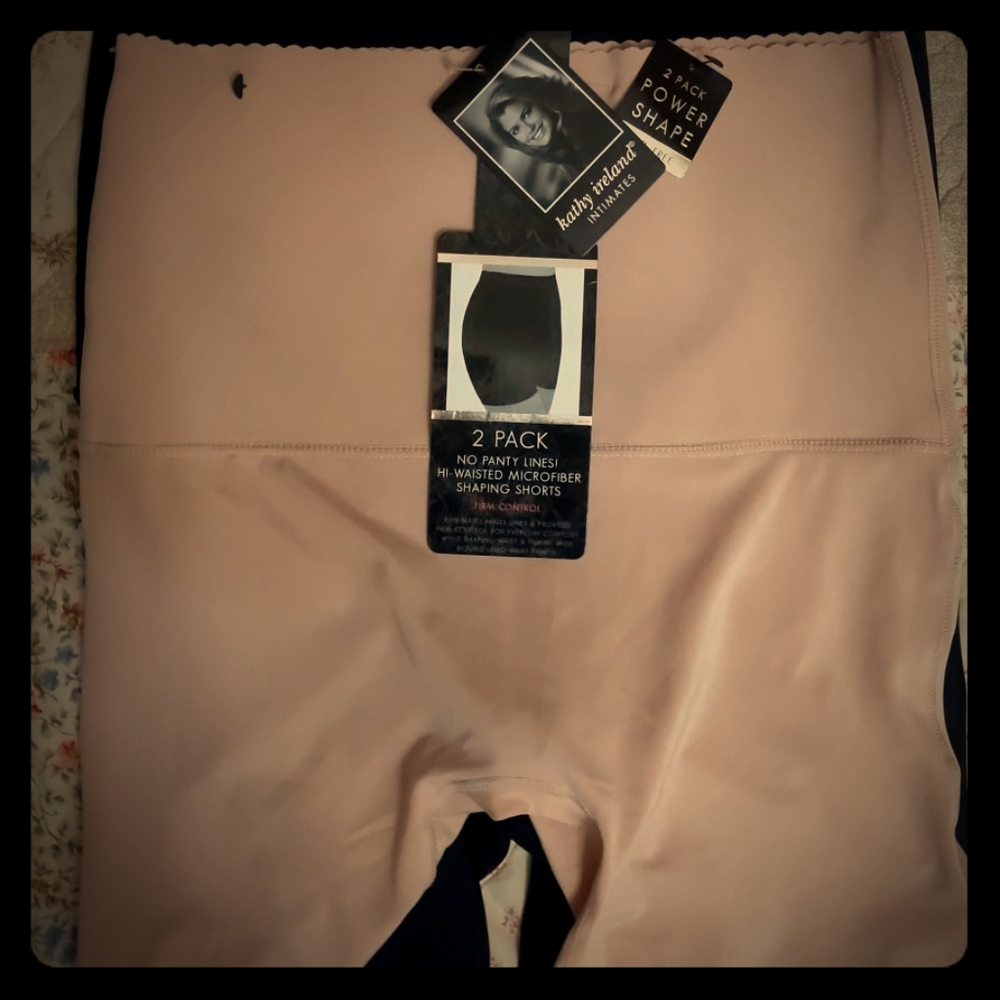 Kathy Ireland intimates XL